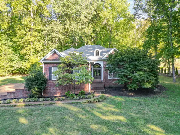 256 Scenic Dr, Dickson, TN 37055