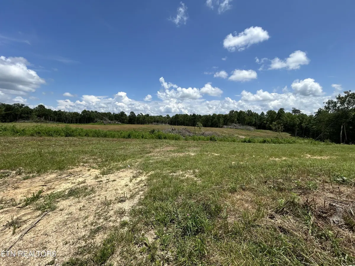 532 White Oak Rd, Jamestown, TN 38556 - #1
