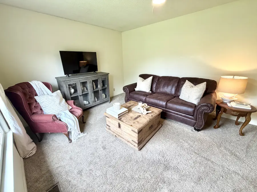750 Cherokee Dr, New Johnsonville, TN 37134 - #2