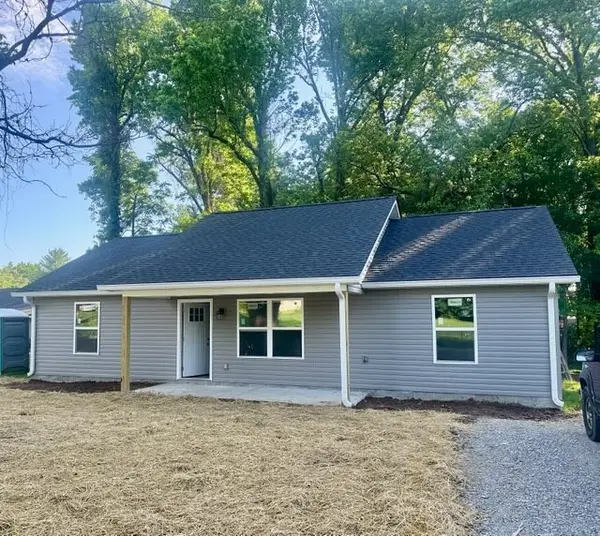 204 E Peter Ave, Monterey, TN 38574