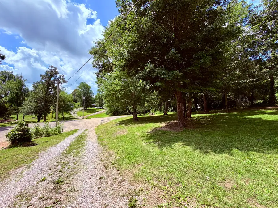 135 Spring Rd, Morrison, TN 37357 - #3