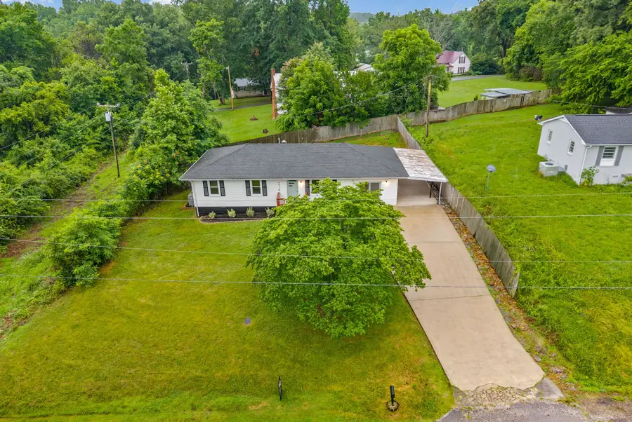 216 Mcintosh Ave, Cumberland City, TN 37050 - #3
