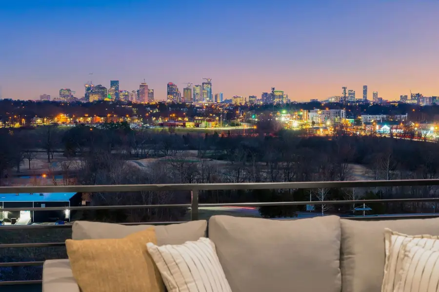 2118 Cliff Dr, Nashville, TN 37218 - #3