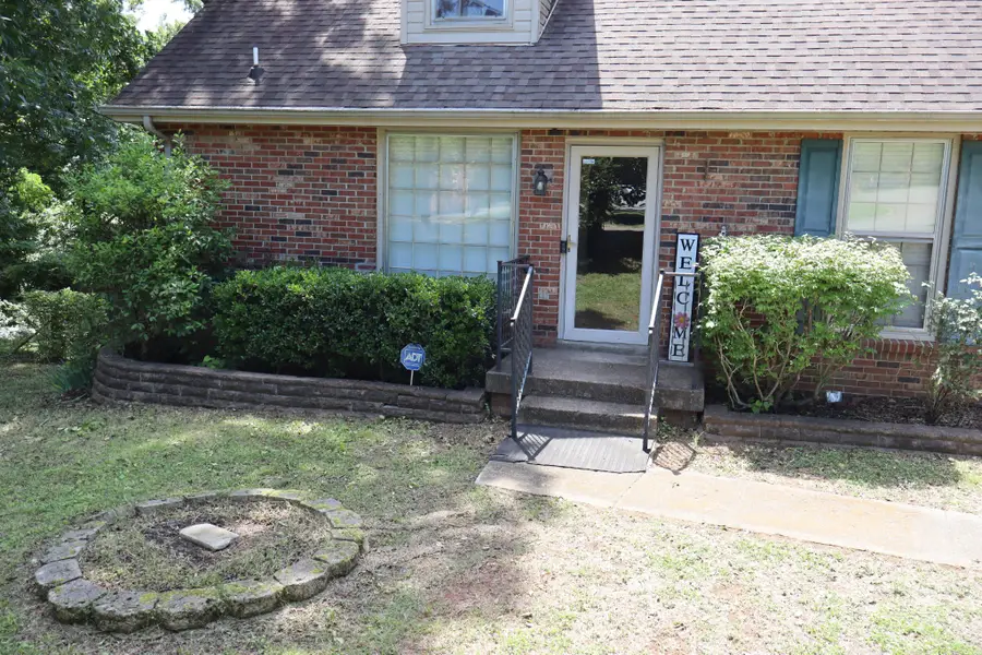 236 Santa Rosa Ct, Old Hickory, TN 37138 - #2