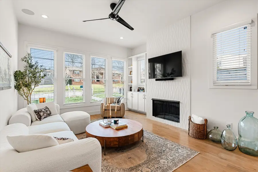 307 S 10th St #A, Nashville, TN 37206 - #3