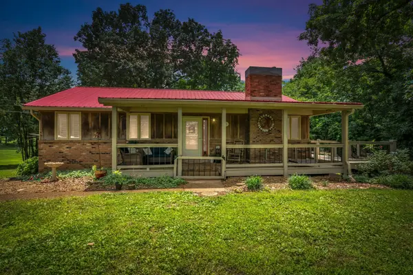 830 Hadley Rd, Clarksville, TN 37042