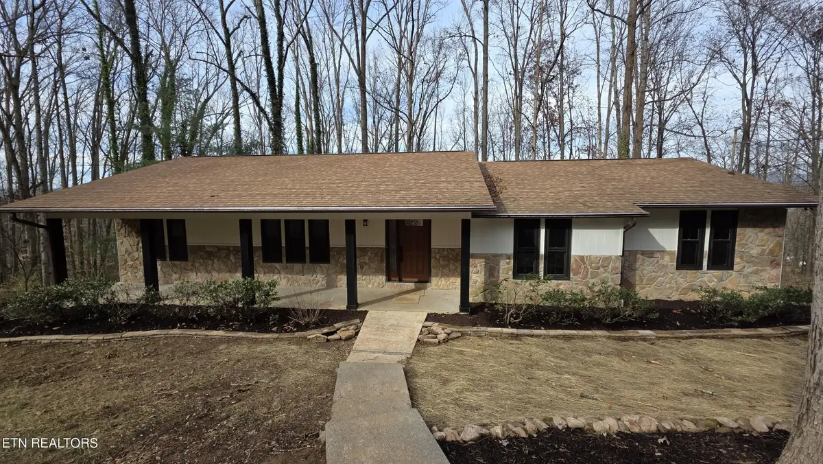 1135 W Outer Drive, Oak Ridge, TN 37830 - #1