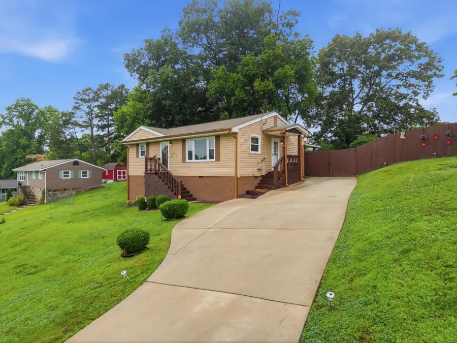 3803 Altamira Drive, Chattanooga, TN 37412 - #3