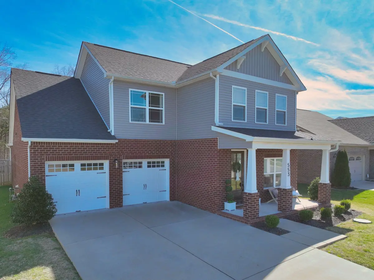 553 Oakvale Ln, Mount Juliet, TN 37122 - #1