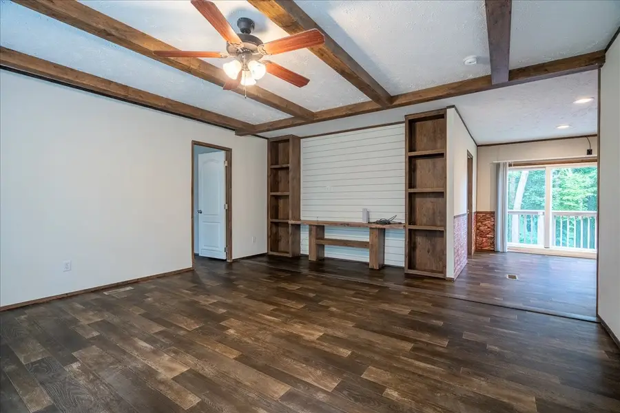 5077 Southpoint Ridge Rd, Hampshire, TN 38461 - #2