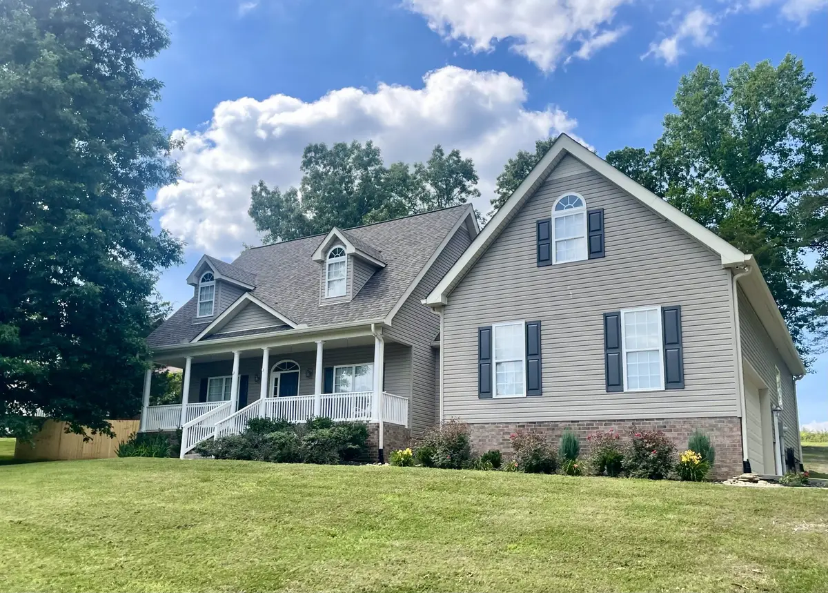 545 Red Fox Dr, Burns, TN 37029 - #1