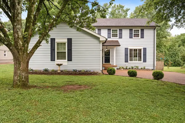 6940 Stone Creek Rd, Nashville, TN 37221