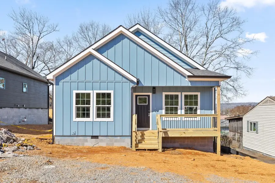 907 N Chamberlain Avenue, Chattanooga, TN 37406 - #2