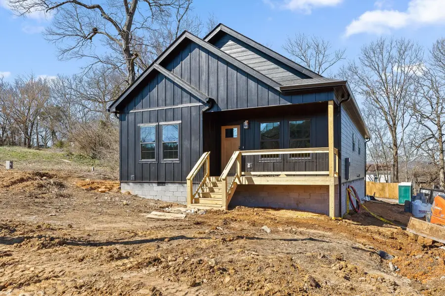 907 N Chamberlain Avenue, Chattanooga, TN 37406 - #3