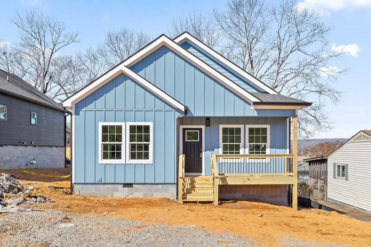 909 N Chamberlain Avenue, Chattanooga, TN 37406 - #1