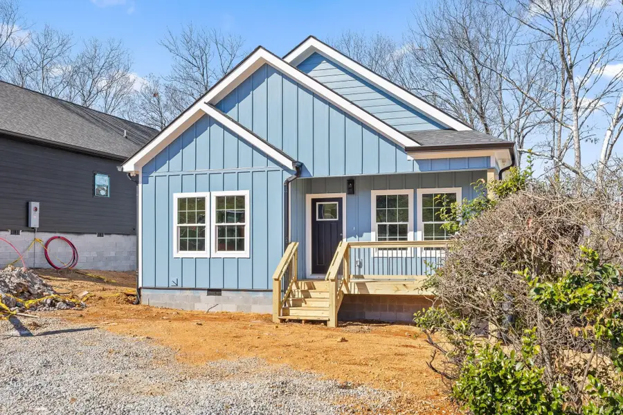 909 N Chamberlain Avenue, Chattanooga, TN 37406 - #3