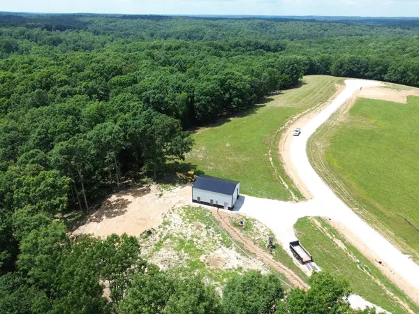 265 Vista Ct, Mc Ewen, TN 37101