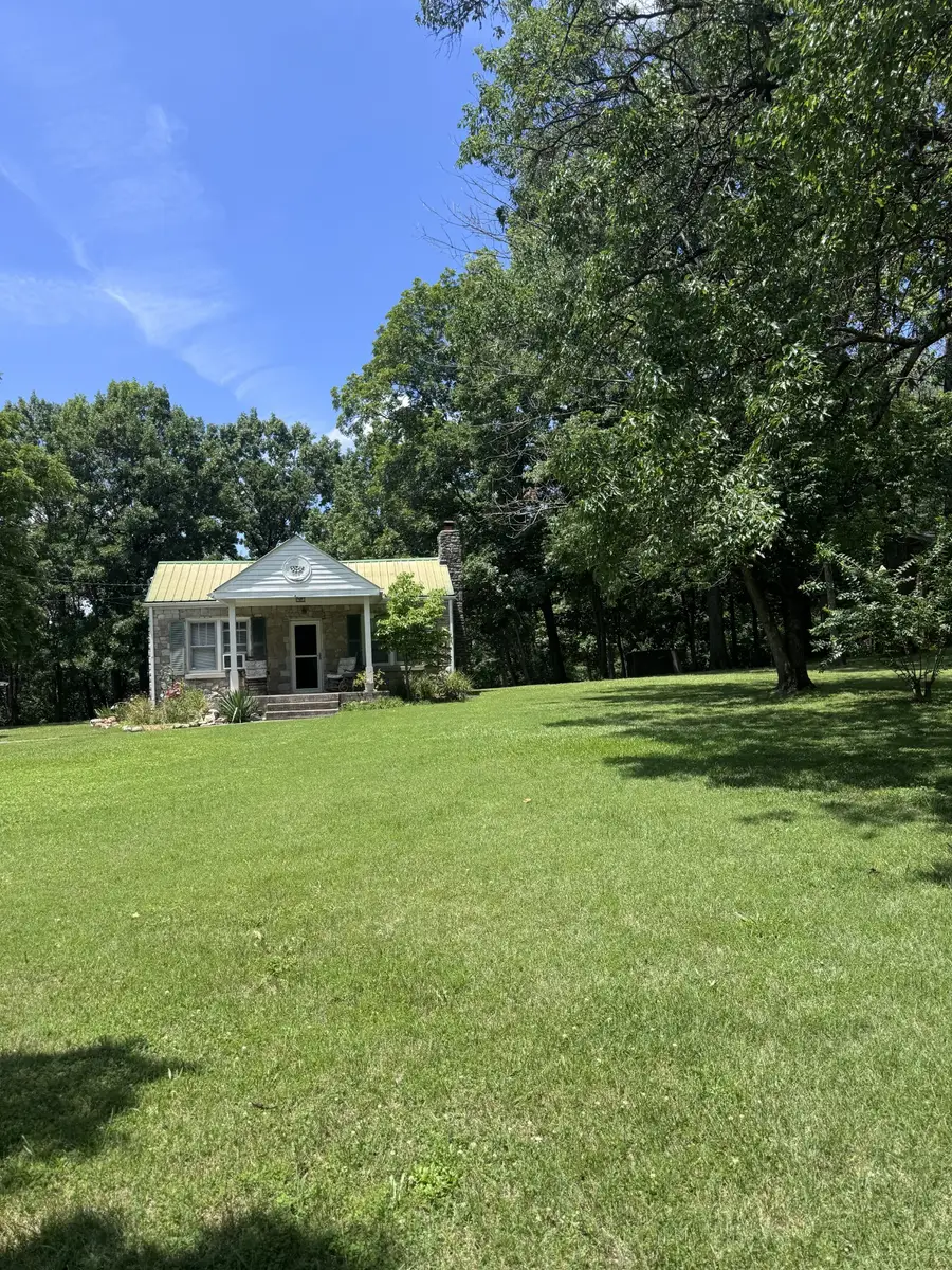 1018 S Graycroft Ave, Madison, TN 37115 - #2