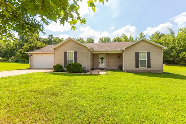 139 Buttonwood Dr, Lexington, TN 38351