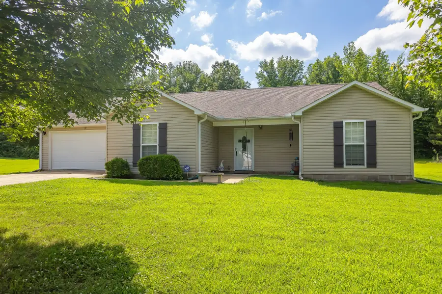 139 Buttonwood Dr, Lexington, TN 38351 - #2