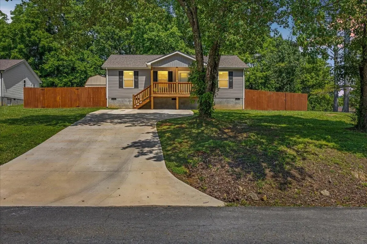 311 N Iowa Avenue, Etowah, TN 37331 - #1