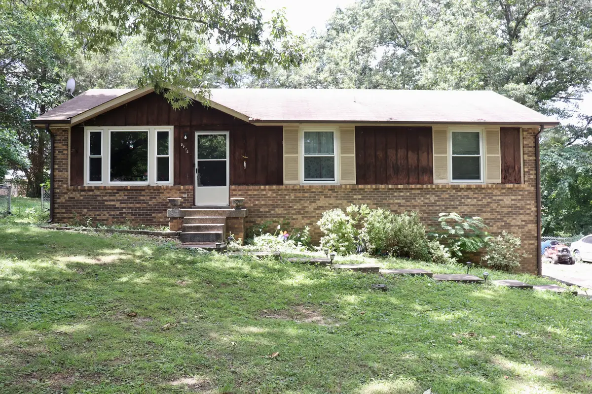 2274 Blakemore Dr, Clarksville, TN 37040 - #1