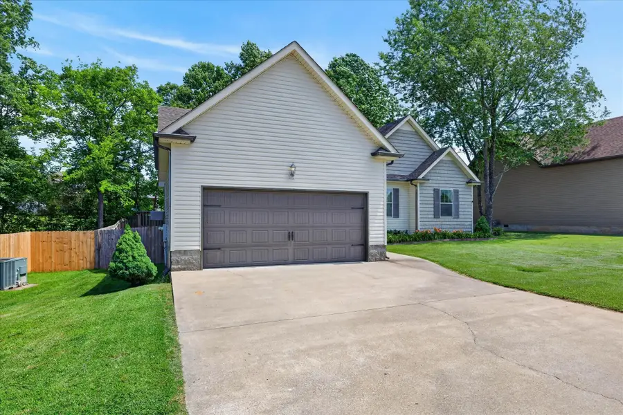 2852 Kettle Ct, Clarksville, TN 37043 - #3