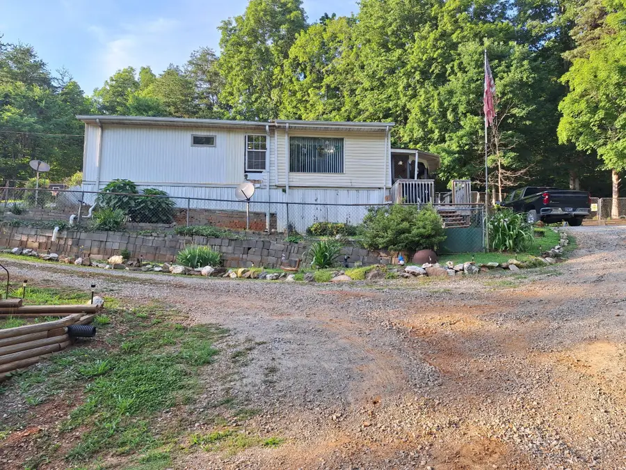 948 Wilson Station Road, Englewood, TN 37329 - #3