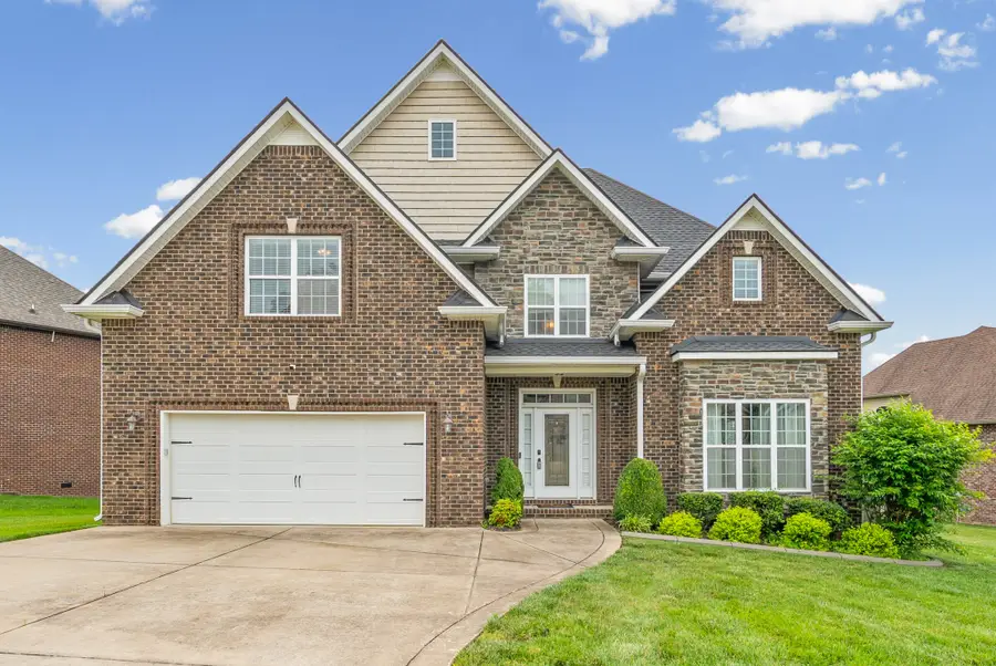 420 Clover Meadows Ct, Clarksville, TN 37043 - #2