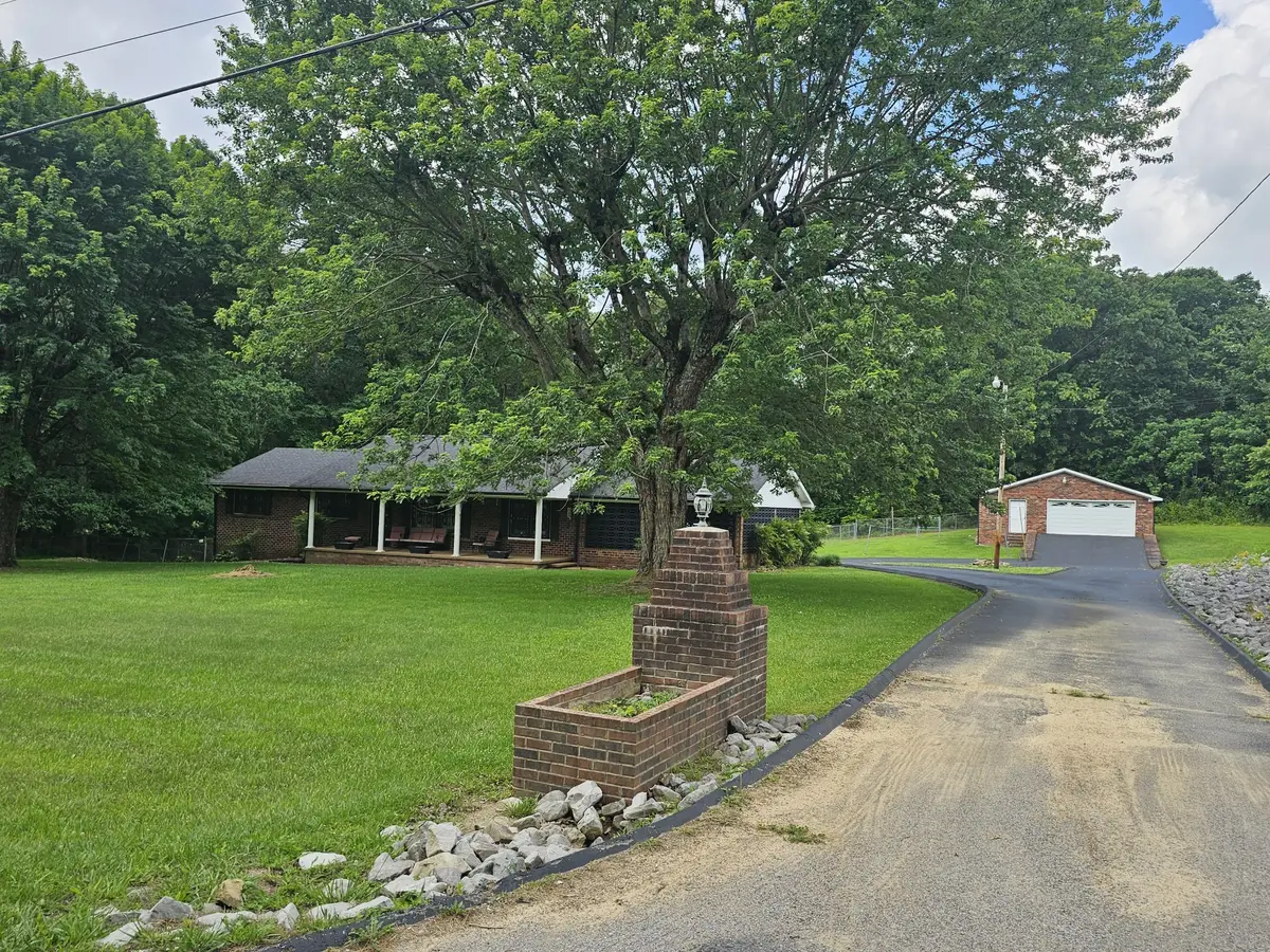 450 Main St, Palmer, TN 37365 - #1
