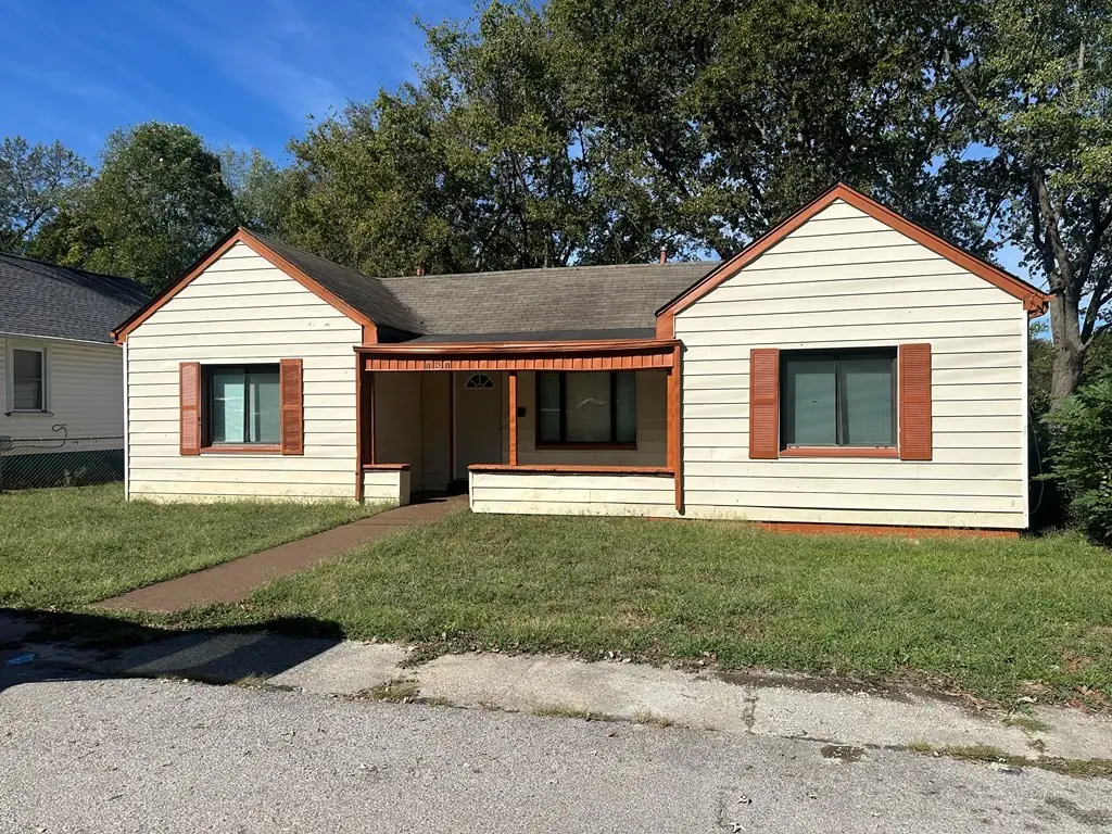 151 N Mcpherson St, Hopkinsville, KY 42240 - #1