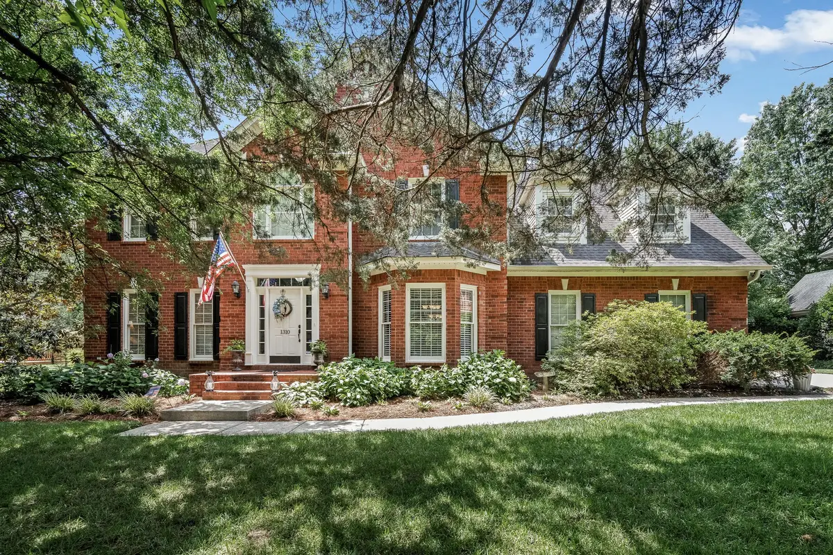 1310 White Oak Ln, Murfreesboro, TN 37130 - #1
