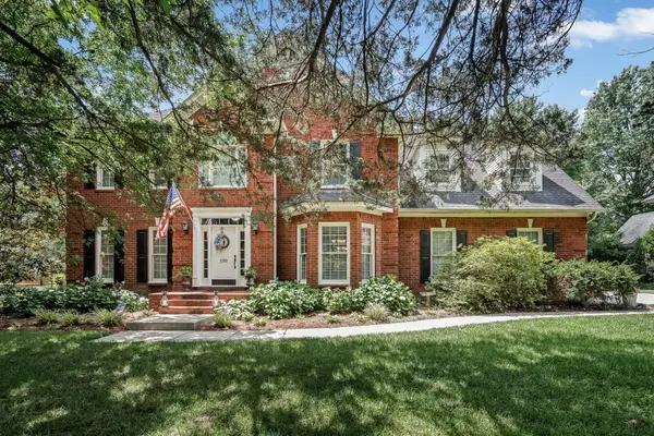 1310 White Oak Ln, Murfreesboro, TN 37130