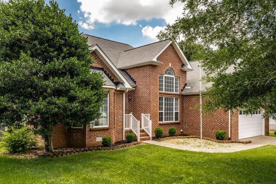 353 Remington Ave, Gallatin, TN 37066 - #3