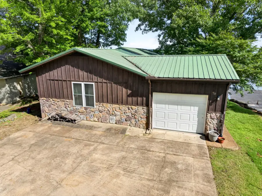70 Hailey Ln, Springville, TN 38256 - #3