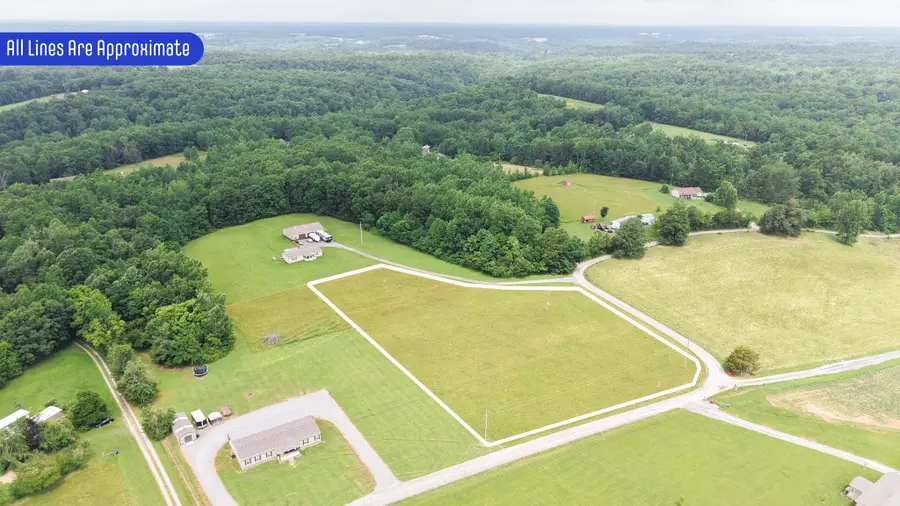 5475 King Robert Ln, Westmoreland, TN 37186 - #2