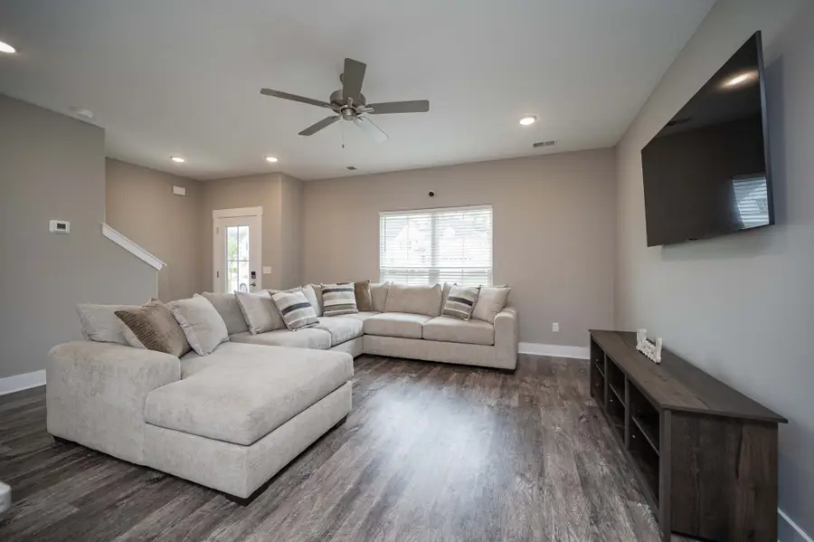 2160 Barringer Ln, Murfreesboro, TN 37128 - #2