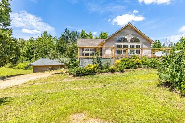 424 Charles Mcclearen Rd, Hohenwald, TN 38462