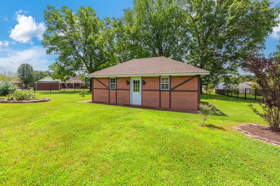 2812 Chere Carol Rd, Humboldt, TN 38343 - #3