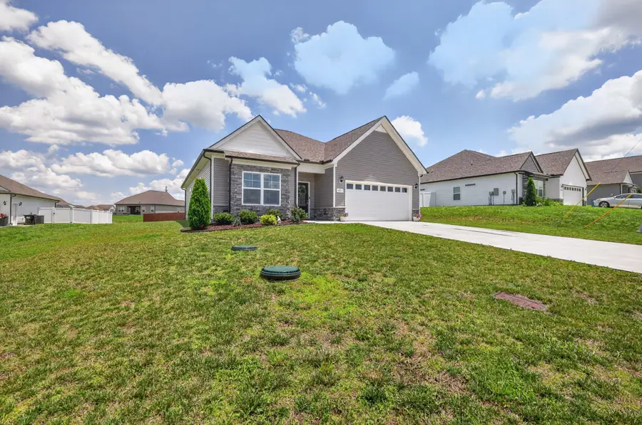 1422 Blackstone St, Murfreesboro, TN 37129 - #2