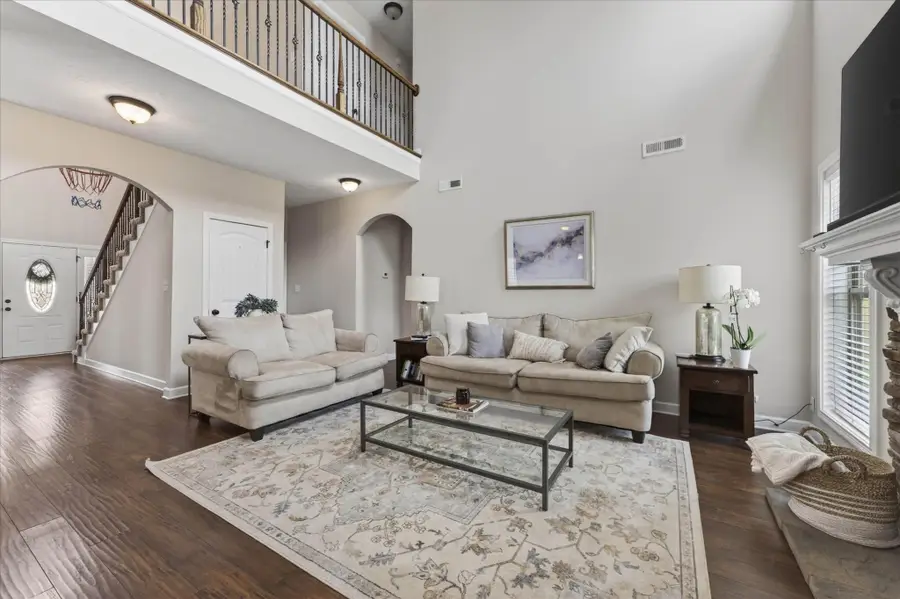 3751 Windmill Dr, Clarksville, TN 37040 - #2
