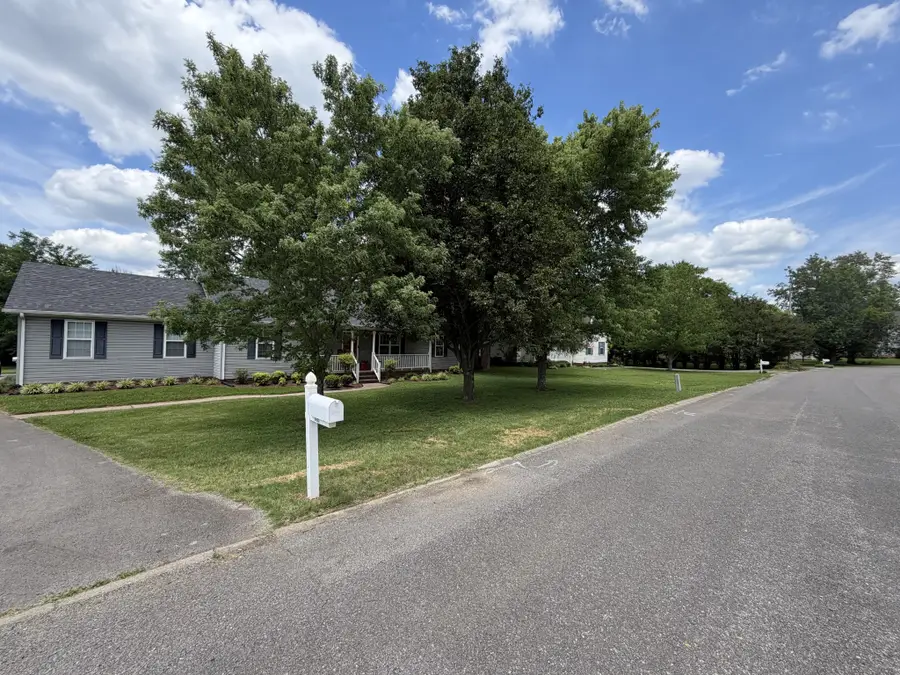 1405 Belle Oaks Dr, Murfreesboro, TN 37130 - #2