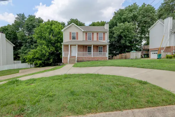 2587 Elkmont Dr, Clarksville, TN 37040