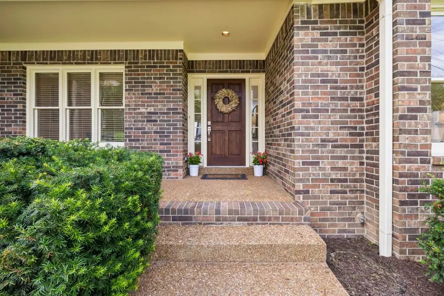 6916 Collinswood Dr, Nashville, TN 37221 - #3