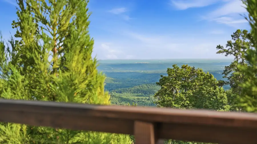 8008 Mountain Laurel Trail, Signal Mountain, TN 37377 - #2