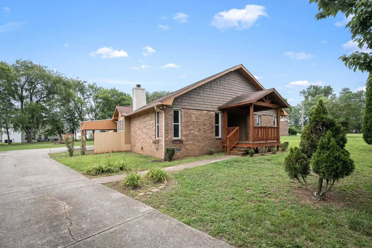 1061 Aire Ct, Murfreesboro, TN 37128 - #1