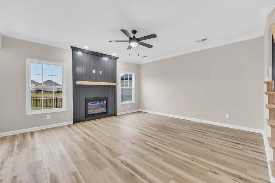 653 Woodrush Dr, Clarksville, TN 37040 - #3
