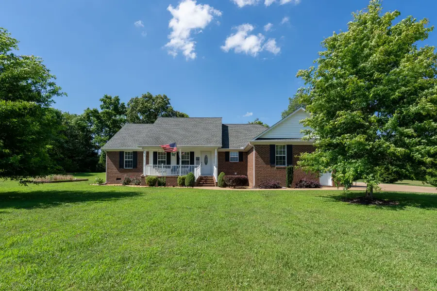 153 Center Point Dr, Summertown, TN 38483 - #2