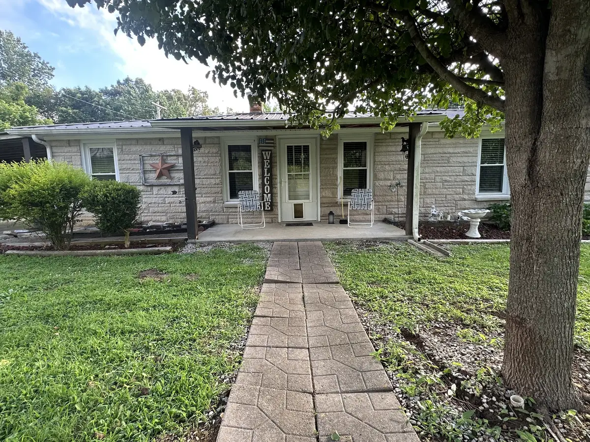 6534 Akersville Rd, Fountain Run, KY 42133 - #1