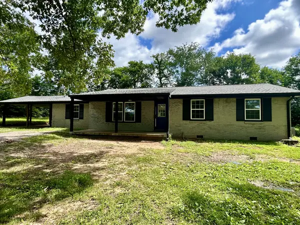 2491 S Hinton Rd, Southside, TN 37171